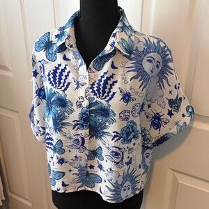 Summer Soleil Celestial Cropped White Button Up Top size large